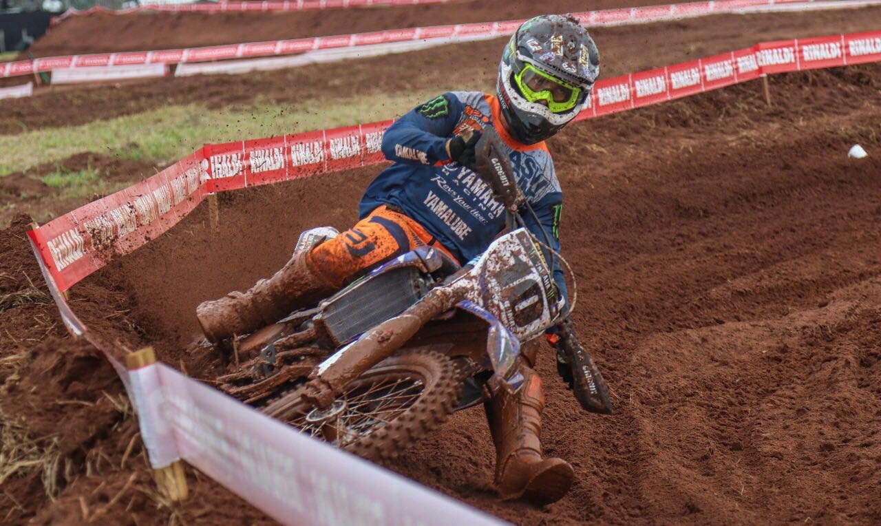 Piloto paranaense representa o Brasil na maior competição de Supercross do mundo