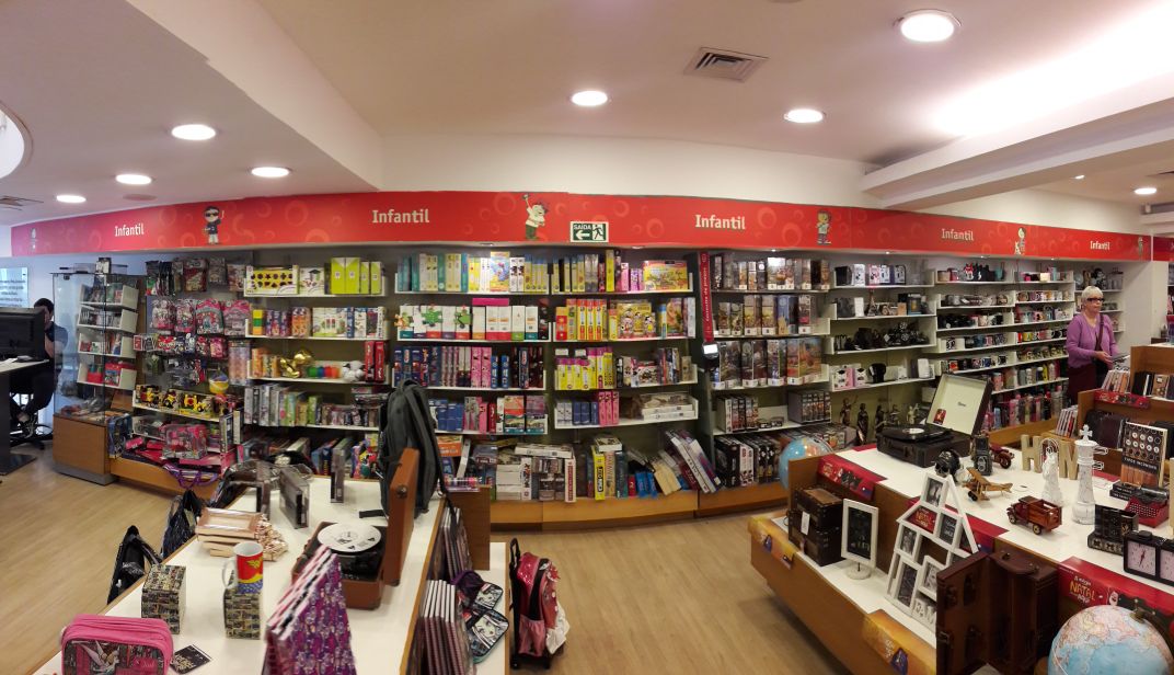 Vinhos vão disputar espaço com livros em rede de livrarias do Paraná
