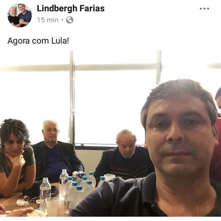 Requião dá apoio à resistência de Lula à ordem de prisão