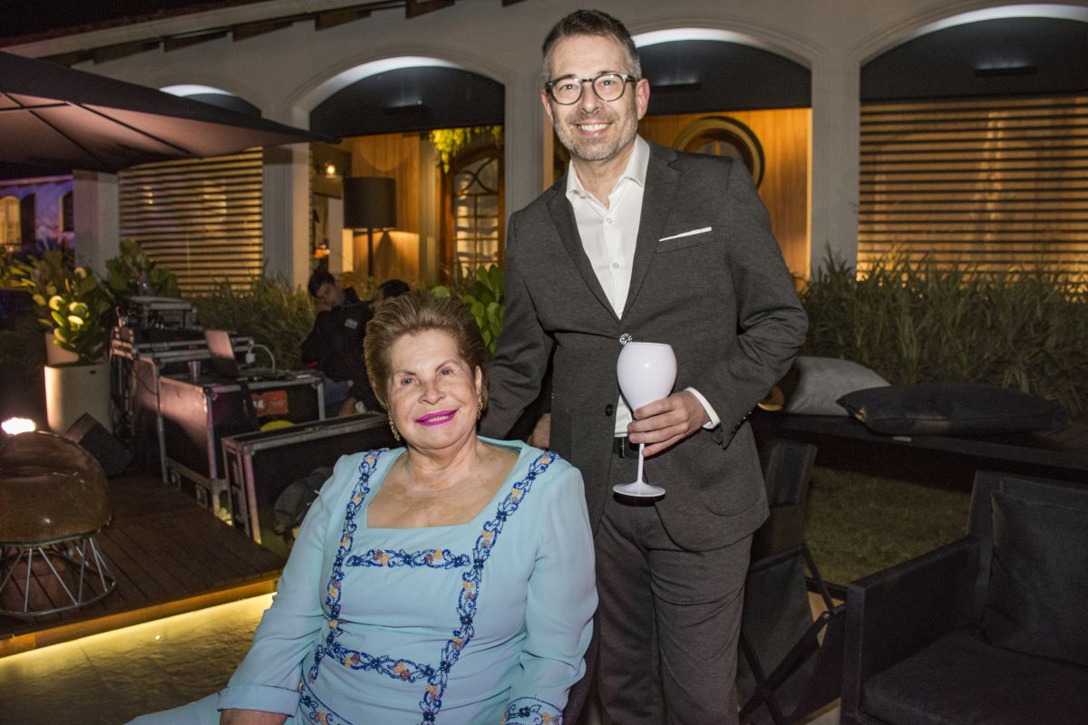 A empresária Florlinda Andraus e o ex-prefeito de Guarapuava Cesar Franco. Foto: Nay Klyn / Gazeta do Povo.