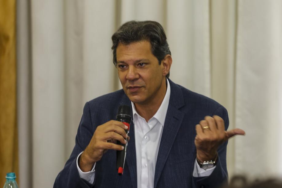 Haddad brinca de faça o que eu digo mas não faça o que eu faço