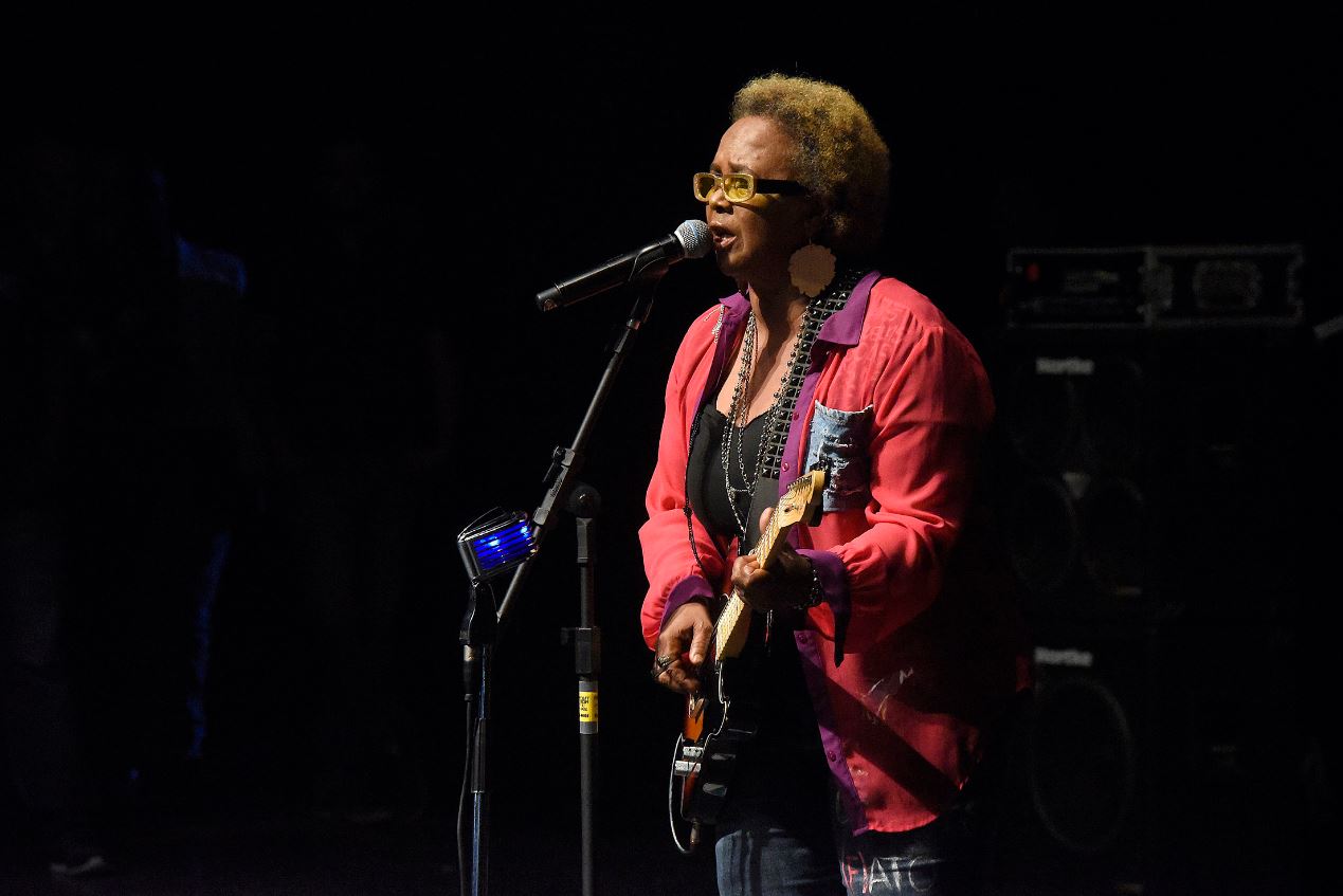 A cantora Sandra de Sá se apresentou no show que encerrou as homenagens pelo Dia da Consciência Negra.