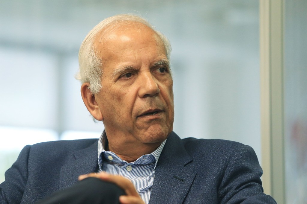 Oriovisto Guimarães critica ajuda de custo para senadores e diz que recusará a verba