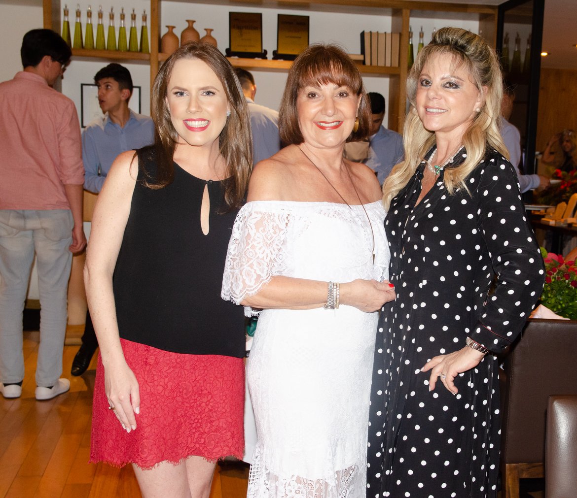 Roberta Busato, Solange Elias e Zaira Galleas.